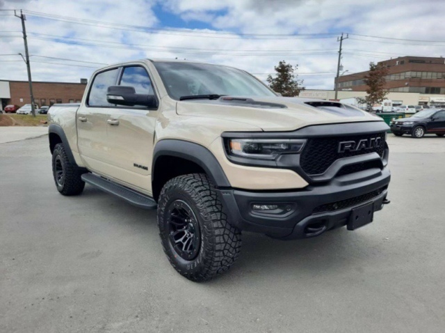 鯊魚(yú)王多變體汽車(chē)智能皮卡后箱蓋