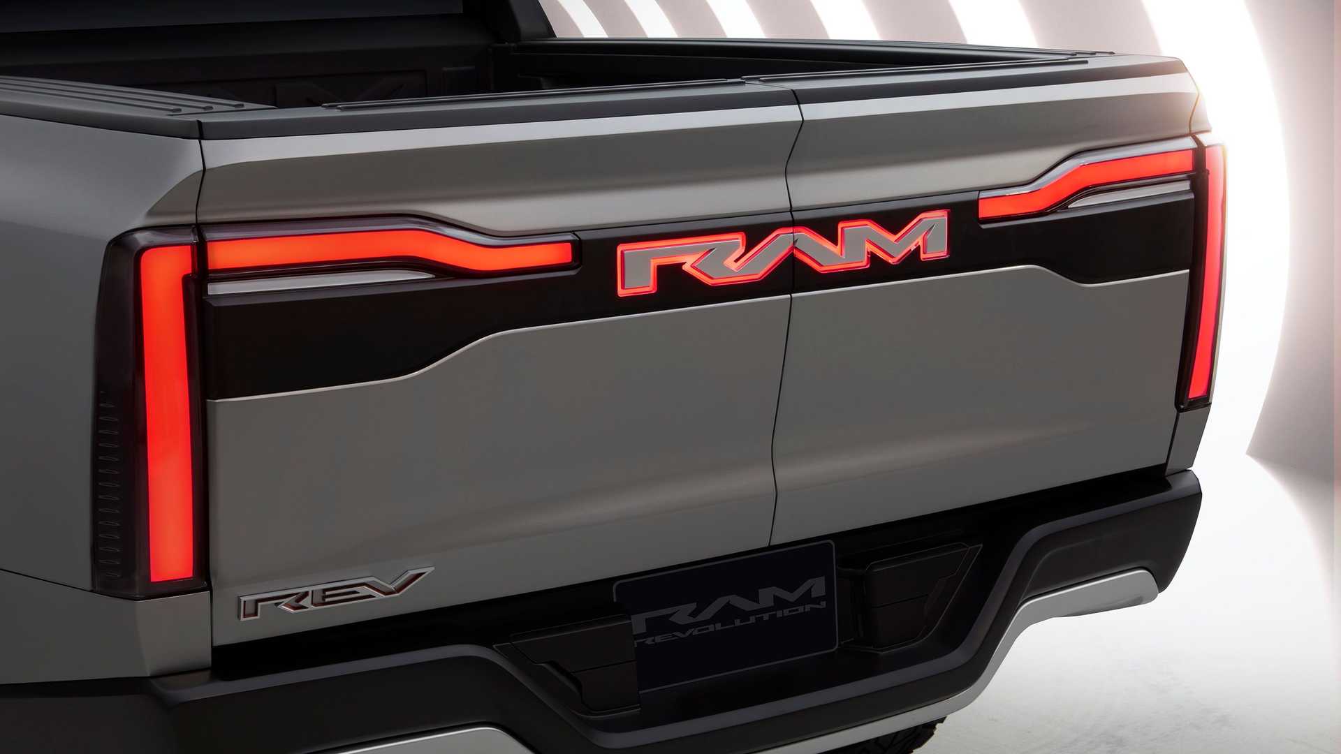 RAM Revolution電動皮卡概念車全球首發 RAM Revolution電動皮卡概念車全球首發