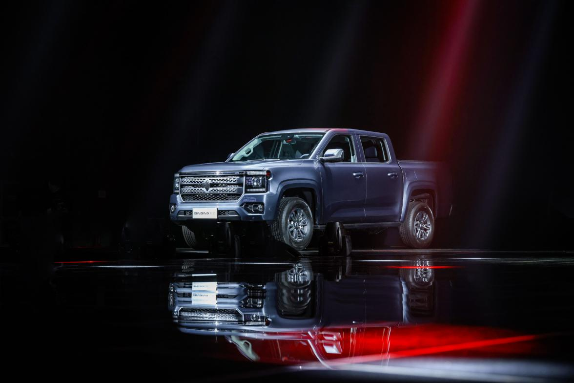 鯊魚王多變體汽車智能皮卡后箱蓋 江鈴皮卡大道品牌隆重發(fā)布 引領(lǐng)皮卡全場景時代