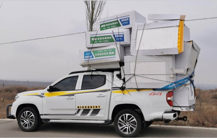 鯊魚王多變體汽車智能皮卡后箱蓋 鯊魚王多變體汽車智能皮卡后箱蓋